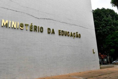 Com apoio de Eduardo Braga, CPI do MEC fica a uma assinatura de ser protocolada