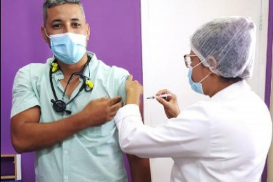 Moradores acima de 55 anos já podem receber a 4ª dose contra a Covid-19 em Araruama