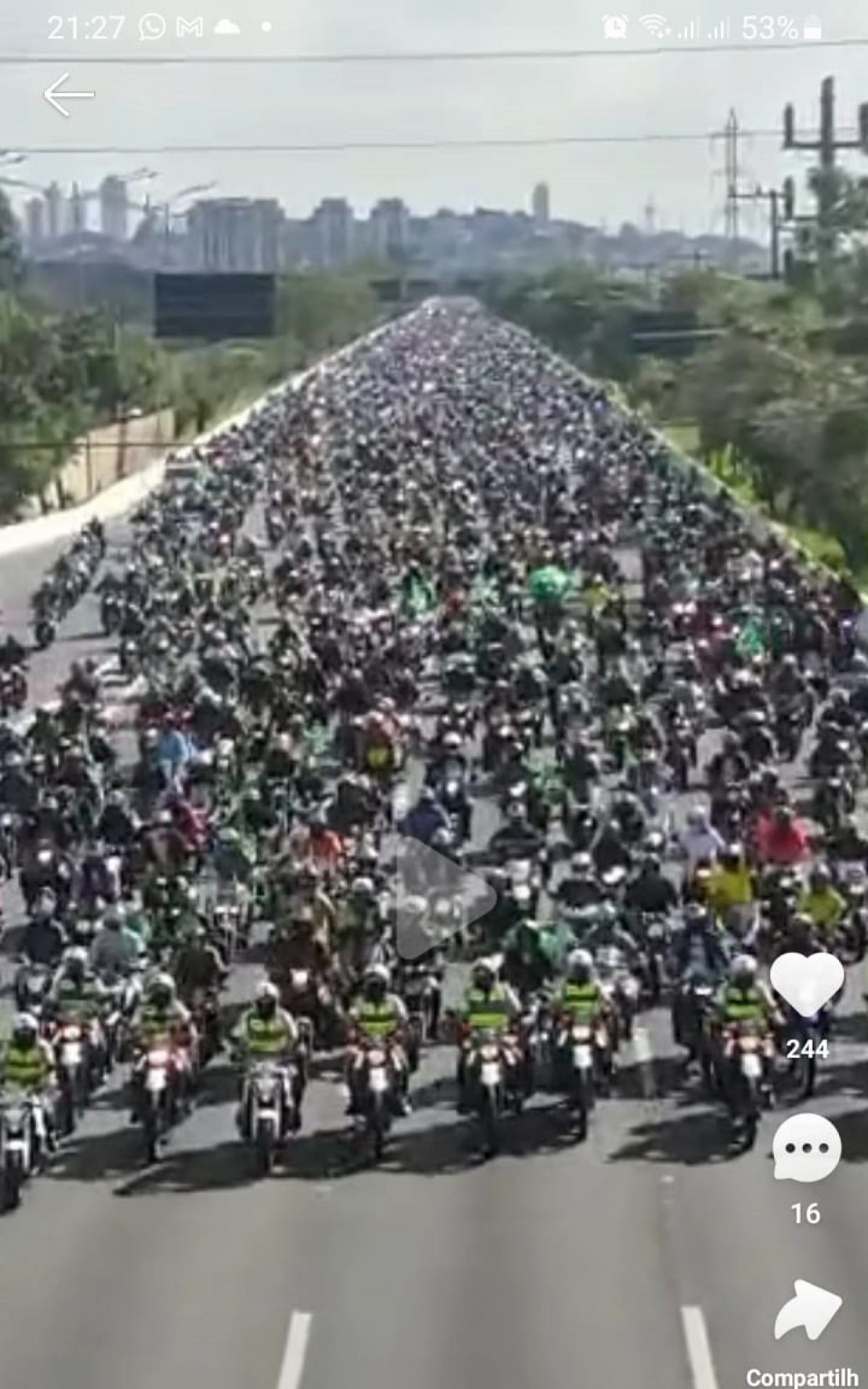 V&iacute;deo inicialmente postado no Kwai afirma que motociata foi em Porto Alegre 