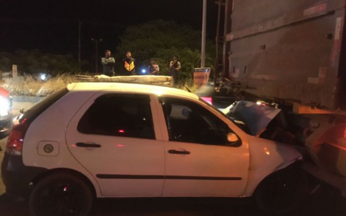 Acidente entre veículos deixa um morto em São Pedro da Aldeia