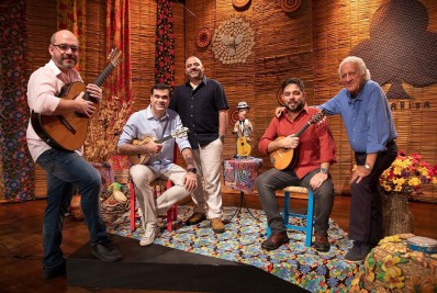 Casuarina homenageia Rolando Boldrin no álbum 'O Samba Está na Moda'