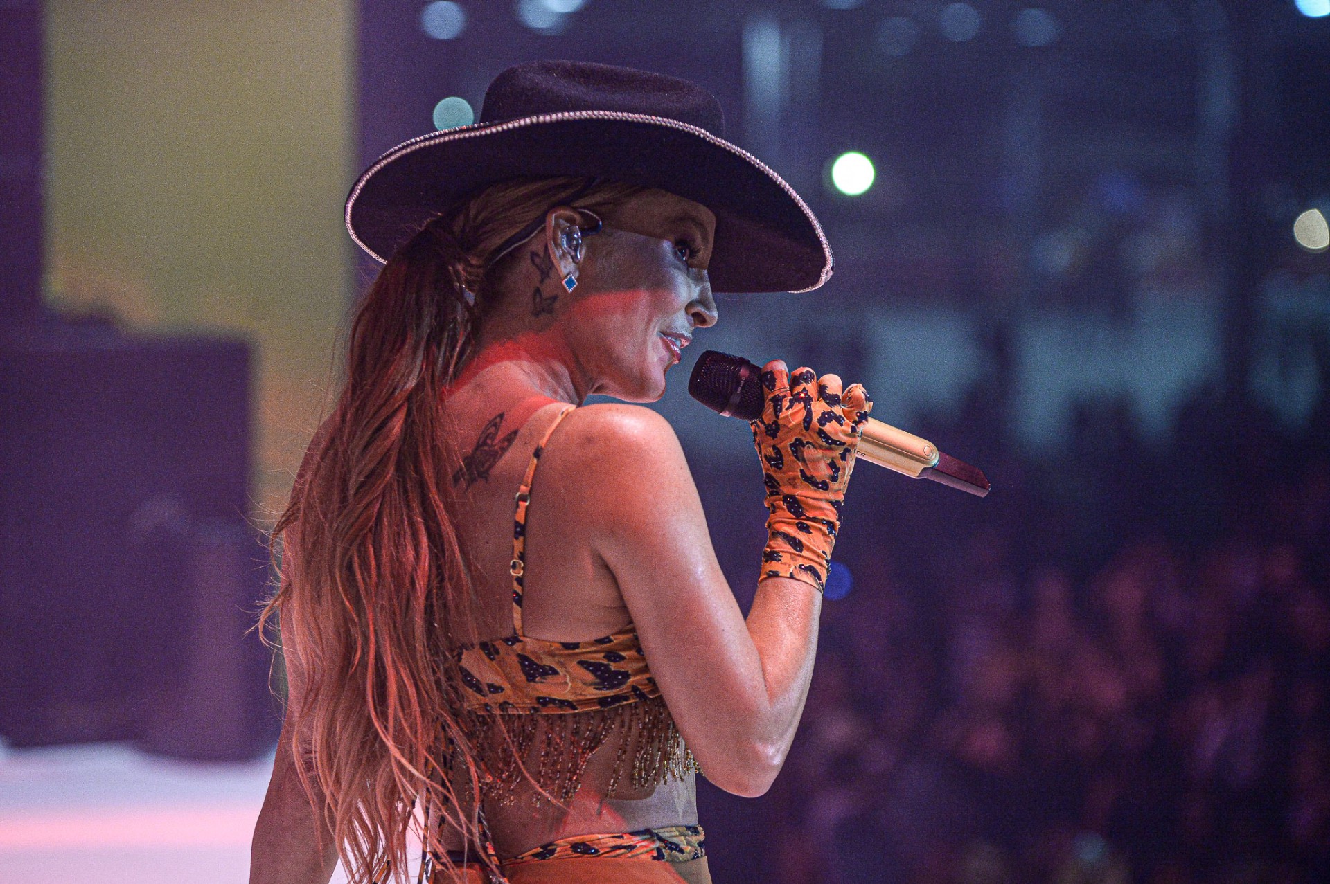 Claudia Leitte se apresenta em Festa de São João em Salvador, na Bahia - Andre Muzell / Ag. News