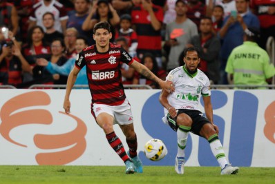 Flamengo confirma escalação para pegar o Santos pelo Brasileirão