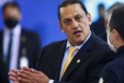 Wassef diz à PF que recomprou Rolex a pedido de ex-ministro Fábio Wajngarten