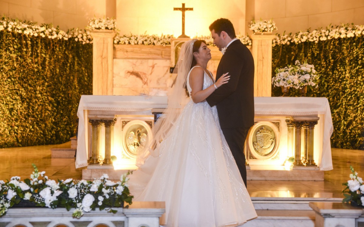 Jorge Abr&atilde;o, filho de S&ocirc;nia Abr&atilde;o, se casa com Isabella Morais em S&atilde;o Paulo