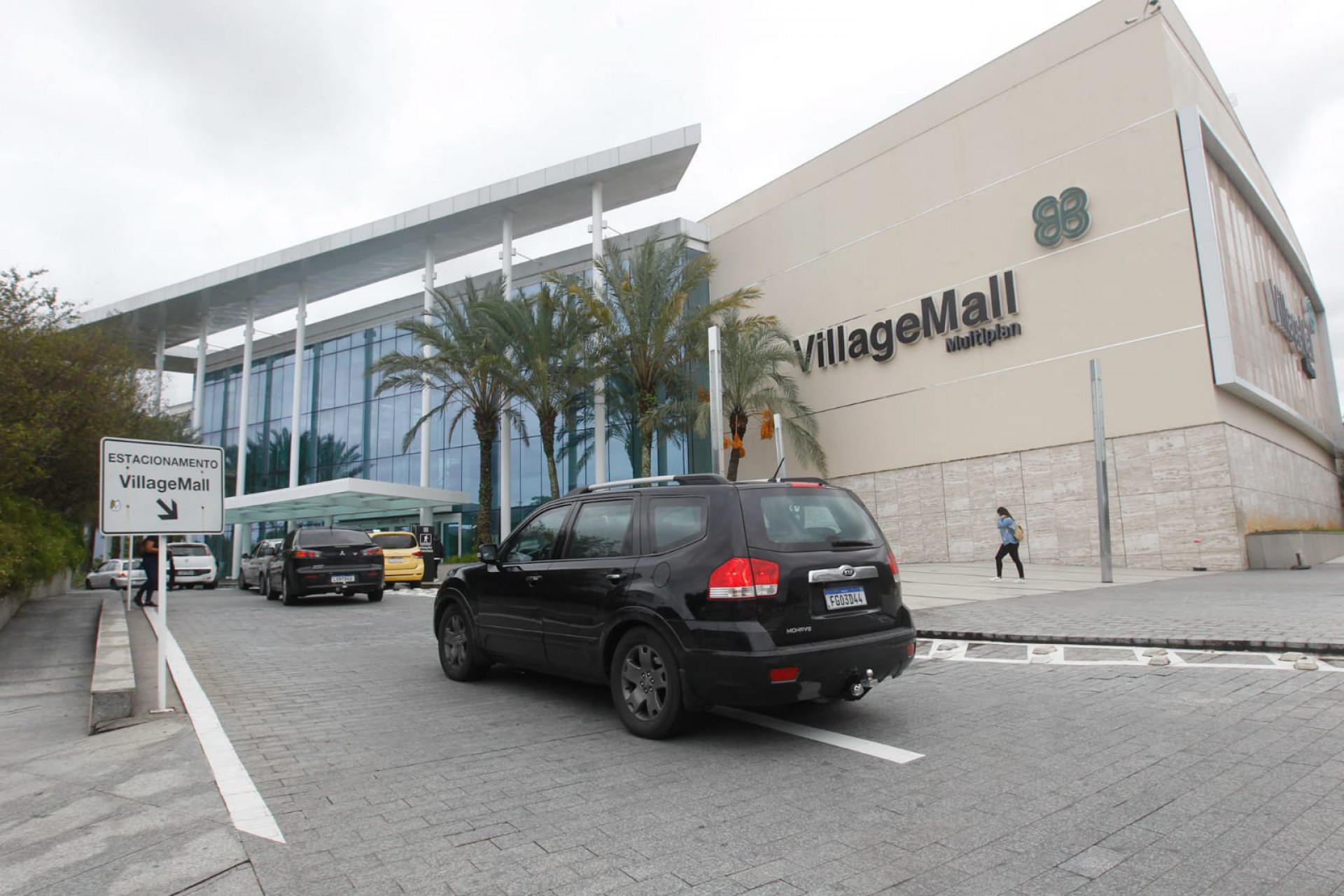 Após assalto à joalheria, neste domingo, o Shopping VillageMall funcionou normalmente neste domingo e segurança foi reforçada - Reginaldo Pimenta/Agência O Dia