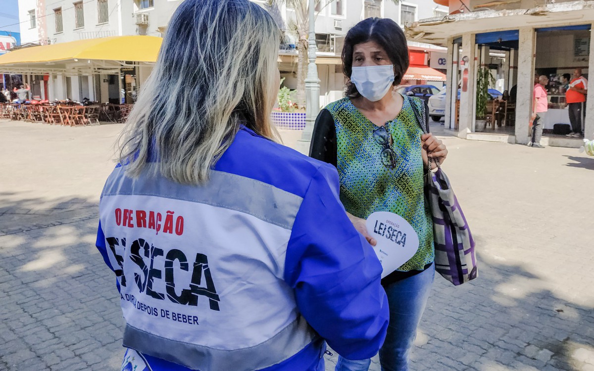 Os grupos ficaram situados na Pra&ccedil;a Elizabeth Paix&atilde;o, no Centro de Mesquita