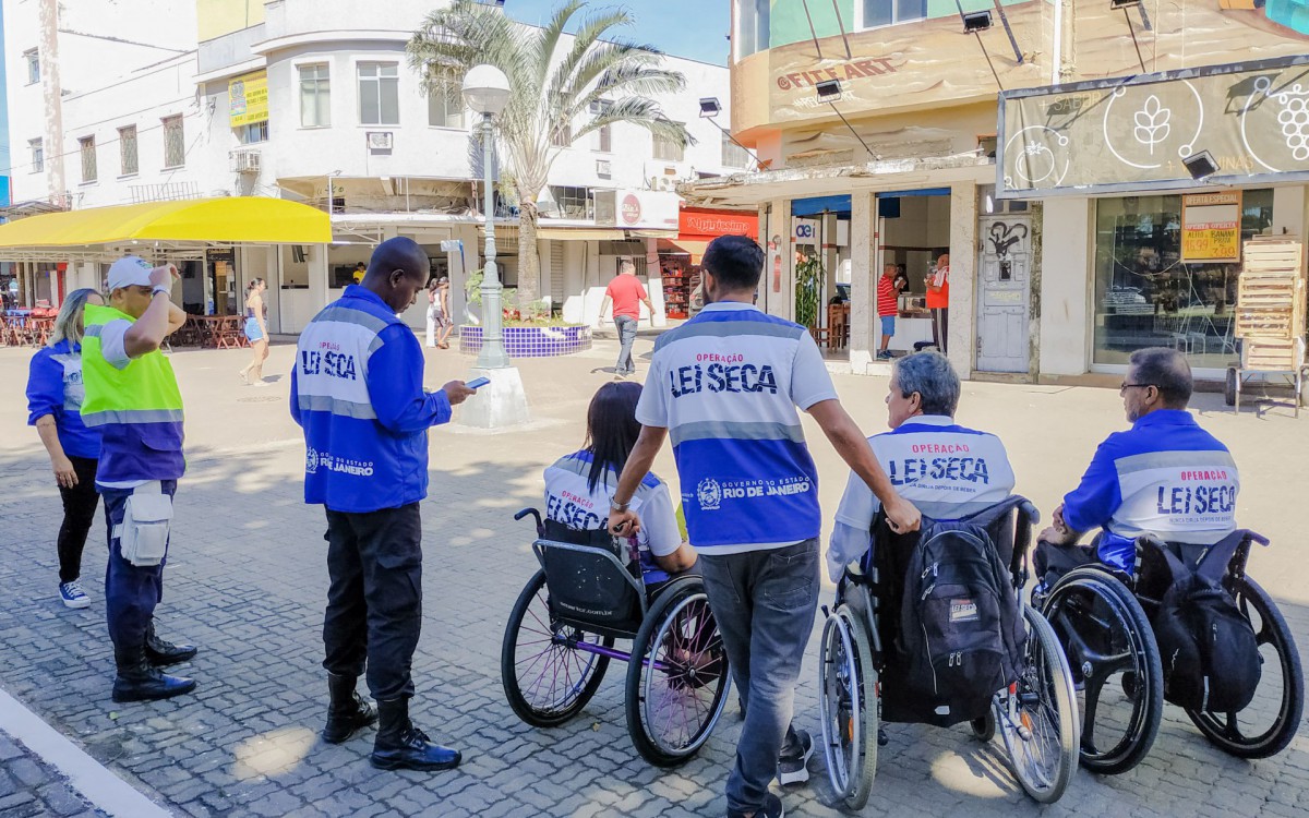 Popula&ccedil;&atilde;o mesquitense &eacute; conscientizada sobre seguran&ccedil;a no tr&acirc;nsito