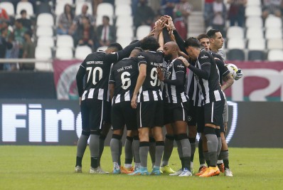 Comentarista indica como 'covarde' a postura do Botafogo contra o Fluminense