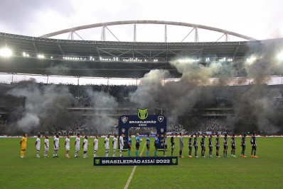 Botafogo repudia atos de violência e preconceito no clássico contra o Fluminense no Nilton Santos