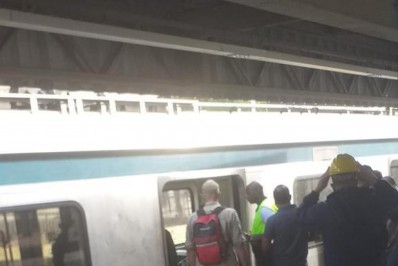 Homem é morto com tiro na cabeça dentro de trem em Deodoro