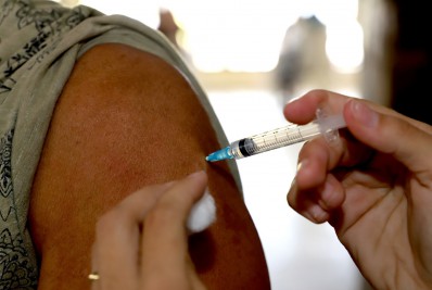 População de 40 anos começa a receber 4ª dose da vacina contra a Covid