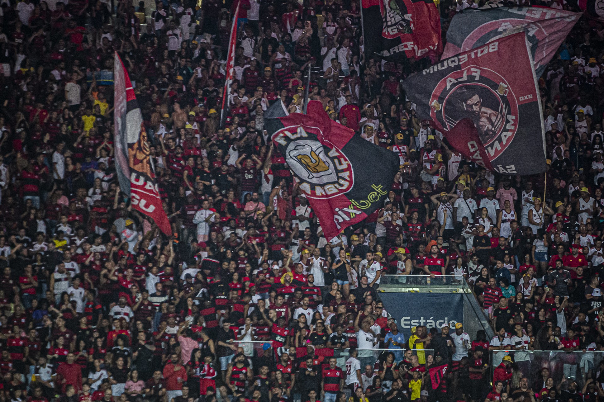 Flamengo informa que abrirá nova carga de ingressos para duelo com o Corinthians