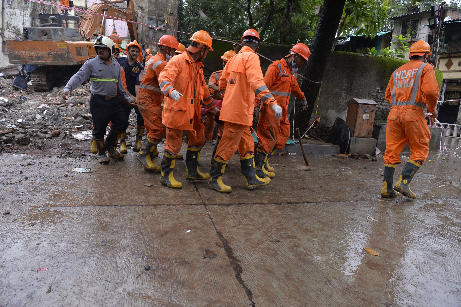 Desabamento de prédio na Índia mata ao menos 19 pessoas - AFP