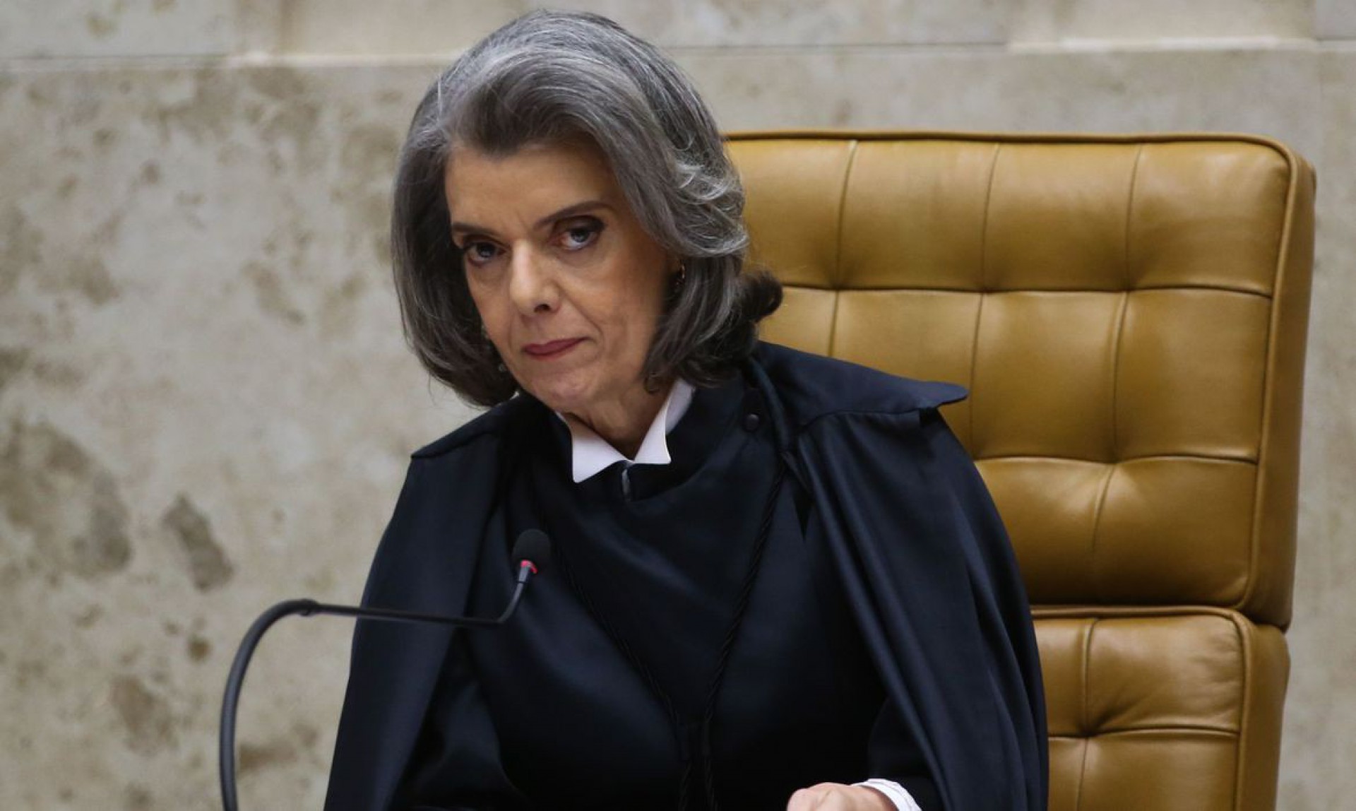 Fa&ccedil;o valer o meu direito de falar e de votar', diz C&aacute;men L&uacute;cia ao ser  interrompida no STF | Brasil | O Dia