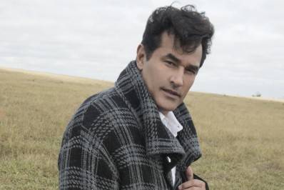 'O que me segurou em pé foi o amor pela minha família e por Deus', admite Luciano Szafir