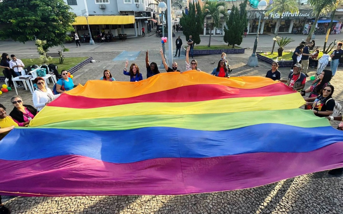 A&ccedil;&atilde;o social em alus&atilde;o ao Orgulho LGBTQIAP+ em Mesquita