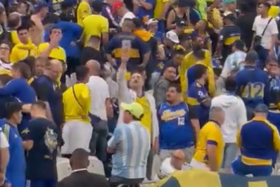 Torcedores do Boca são presos por racismo e apologia ao nazismo em jogo do Corinthians
