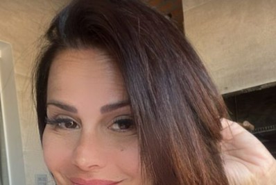 Na reta final da gravidez, Viviane Araújo se emociona: 'Fico toda boba'