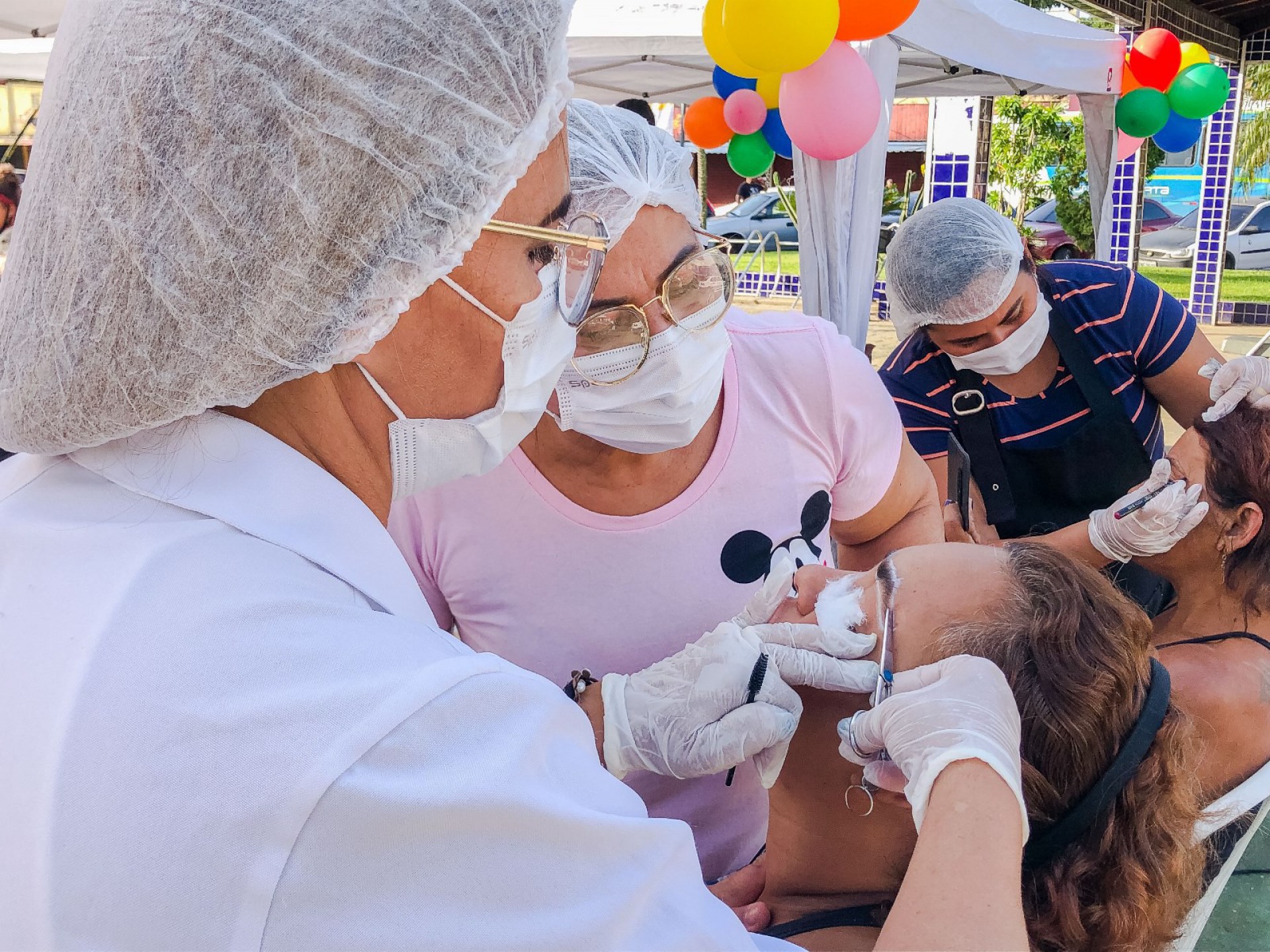 Design de sobrancelhas - Bea Silva/PMM