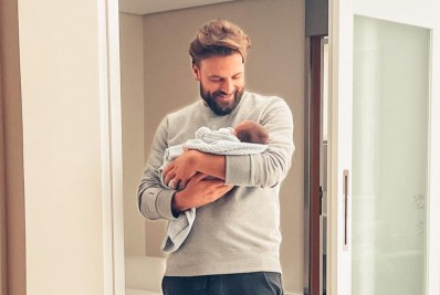 Cássio Reis encanta a web ao postar a 1ª foto com o filho, Romeo: 'Coisa linda'