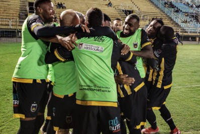 Taça Corcovado: Voltaço vence Macaé por 4 a 2