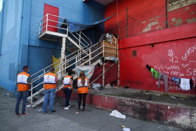 Prefeitura realiza abordagem social no entorno do Mercado Municipal