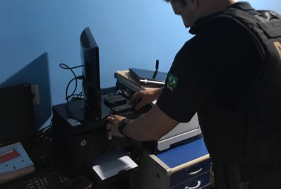 Operação da Polícia Federal apura fraudes contra o INSS