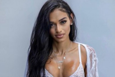 Esposa de jogador revela ter sido 'abusada de todas as formas possíveis' e mostra marcas