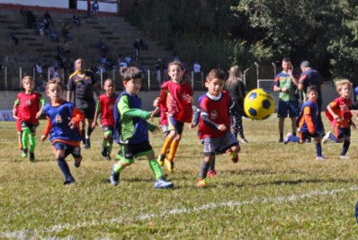 Campeonato Fut-7 de Escolinhas voltará a ser disputado em Petrópolis neste sábado
