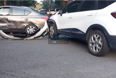 Acidente em cruzamento deixa um ferido no Centro de Maricá