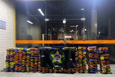 Polícia Civil apreende mais de meia tonelada de maconha na Dutra