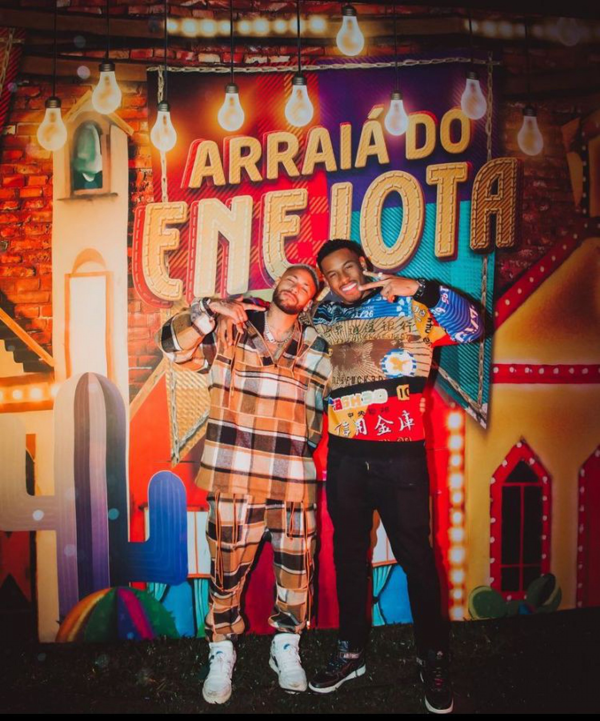 Paulo André celebra amizade com Neymar com fotos no Instagram - Reprodução/Instagram