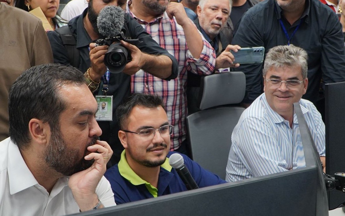 Cl&aacute;udio Castro com Washington Reis - Divulga&ccedil;&atilde;o