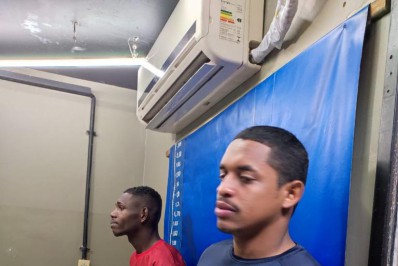 Dois homens são presos por furto à turista na Zona Sul