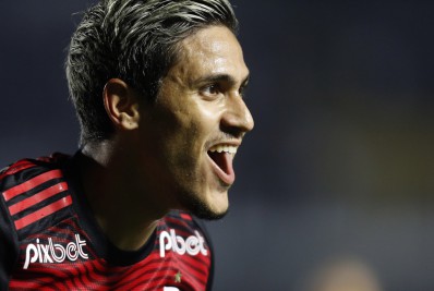 Pedro chega a 50 gols com a camisa do Flamengo; veja os números detalhados do atacante