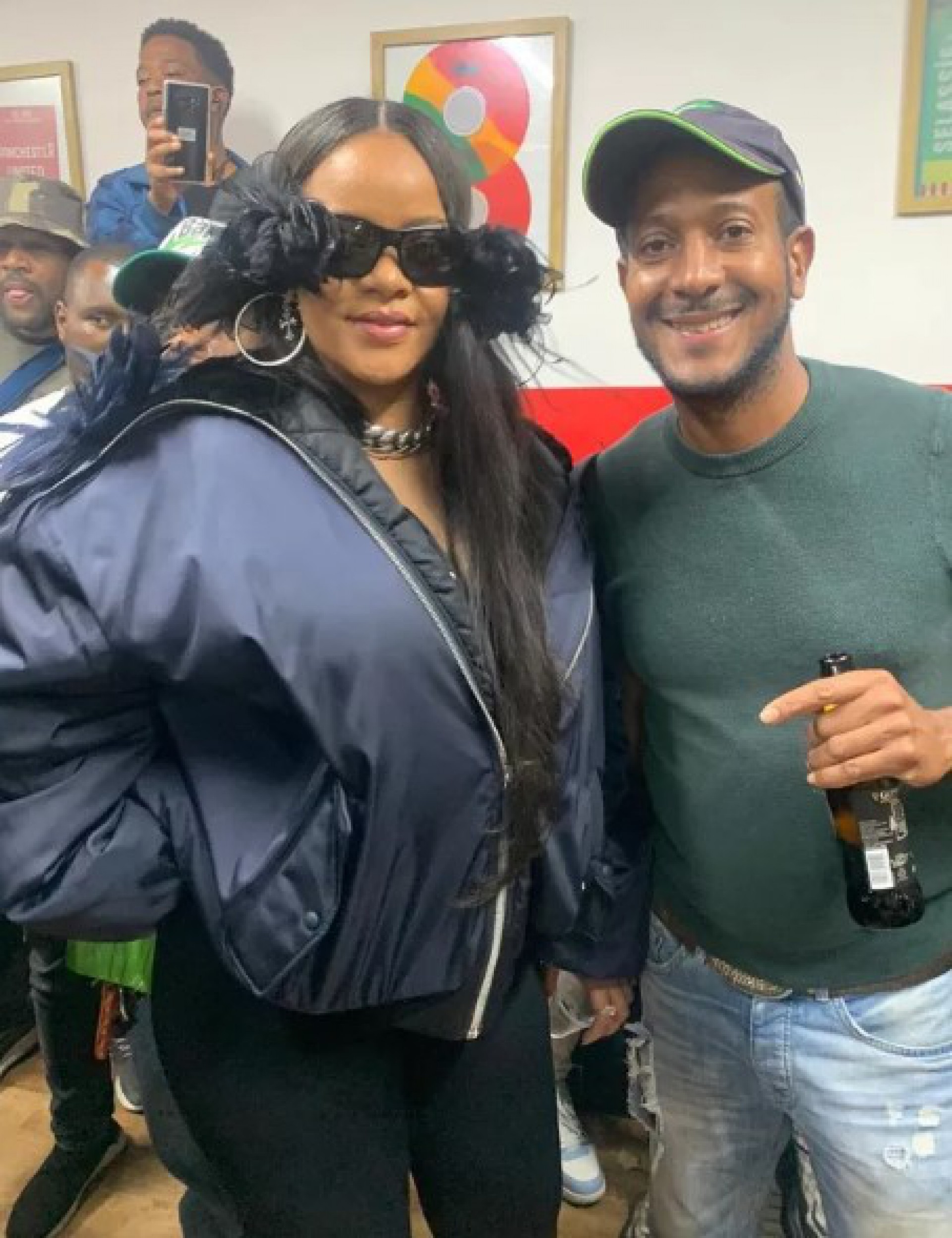 Rihanna é vista em Londres - Reprodução/Instagram