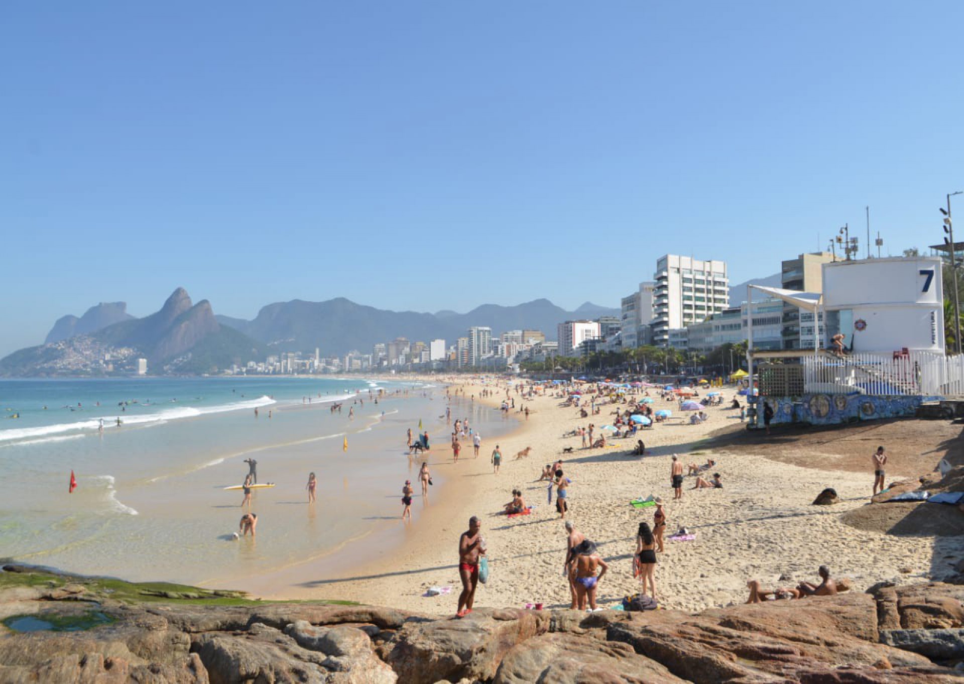 Rio terá fim de semana de sol, calor e céu aberto - Agência O Dia/Sandro Vox