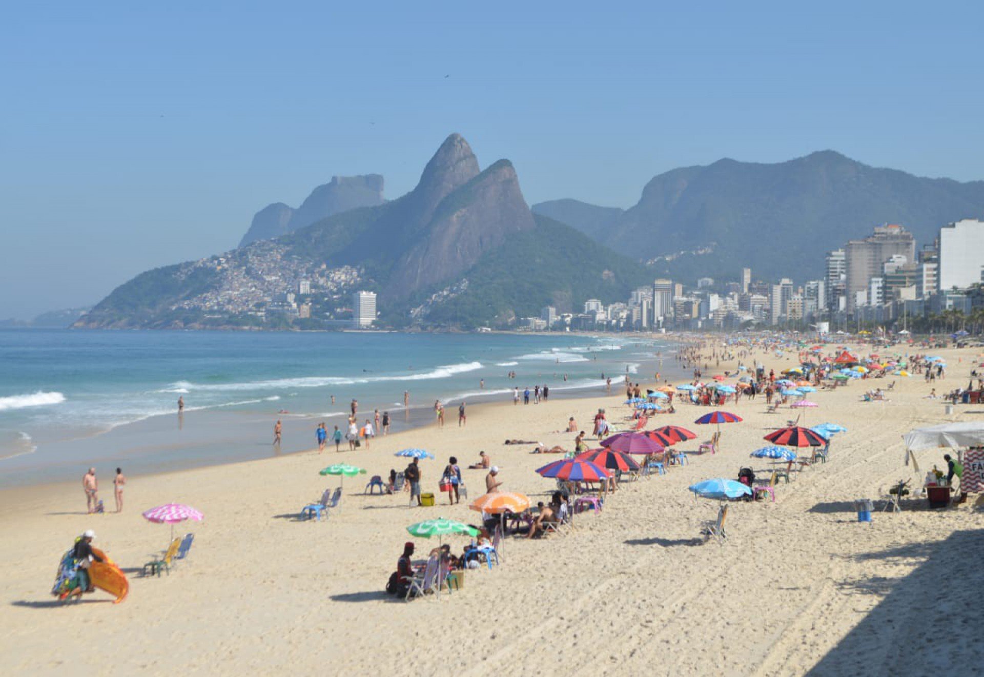 Rio terá fim de semana de sol, calor e céu aberto - Agência O Dia/Sandro Vox