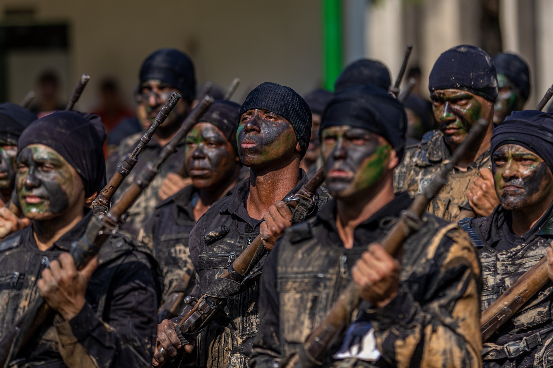 O Grupo de Operações com Cães (GOC) e o Grupo Tático de Escolta (GTE) também contribuíram para a formação desses agentes, além da Marinha do Brasil, a Polícia Rodoviária Federal e outras instituições externas - Maga Jr