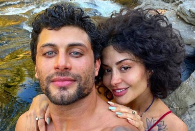 Aline Campos posta fotos com Jesus Luz pela 1ª vez após assumir romance