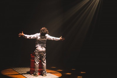 Companhia teatral de Guapimirim conquista premiações em festival no RS