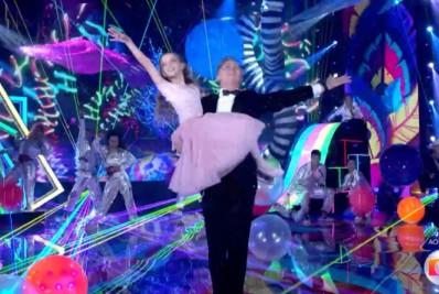 Desafio cumprido: Luciano Huck se apresenta com a filha na final da 'Dança dos Famosos'
