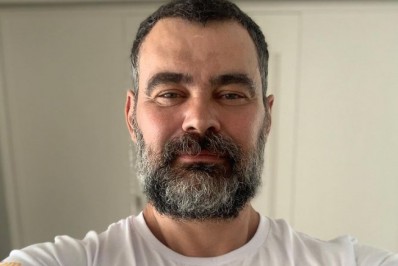 Carmo Dalla Vechia divulga mensagens homofóbicas que recebeu: 'Desejo que evolua'