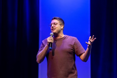 Fábio Porchat chega ao Rio com novo stand-up: 'Precisamos lembrar que somos um povo alegre'
