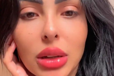 Cantora Tayara Andreza é expulsa do palco por não mandar 'alô' para prefeito