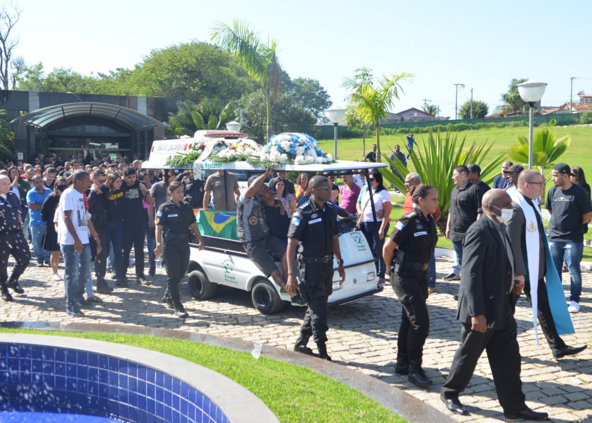 O policial Wesley Kenned Portella dos Santos  foi morto após sair de uma barbearia no bairro Amendoeira, em São Gonçalo.
 - Sandro Vox/Agência O Dia