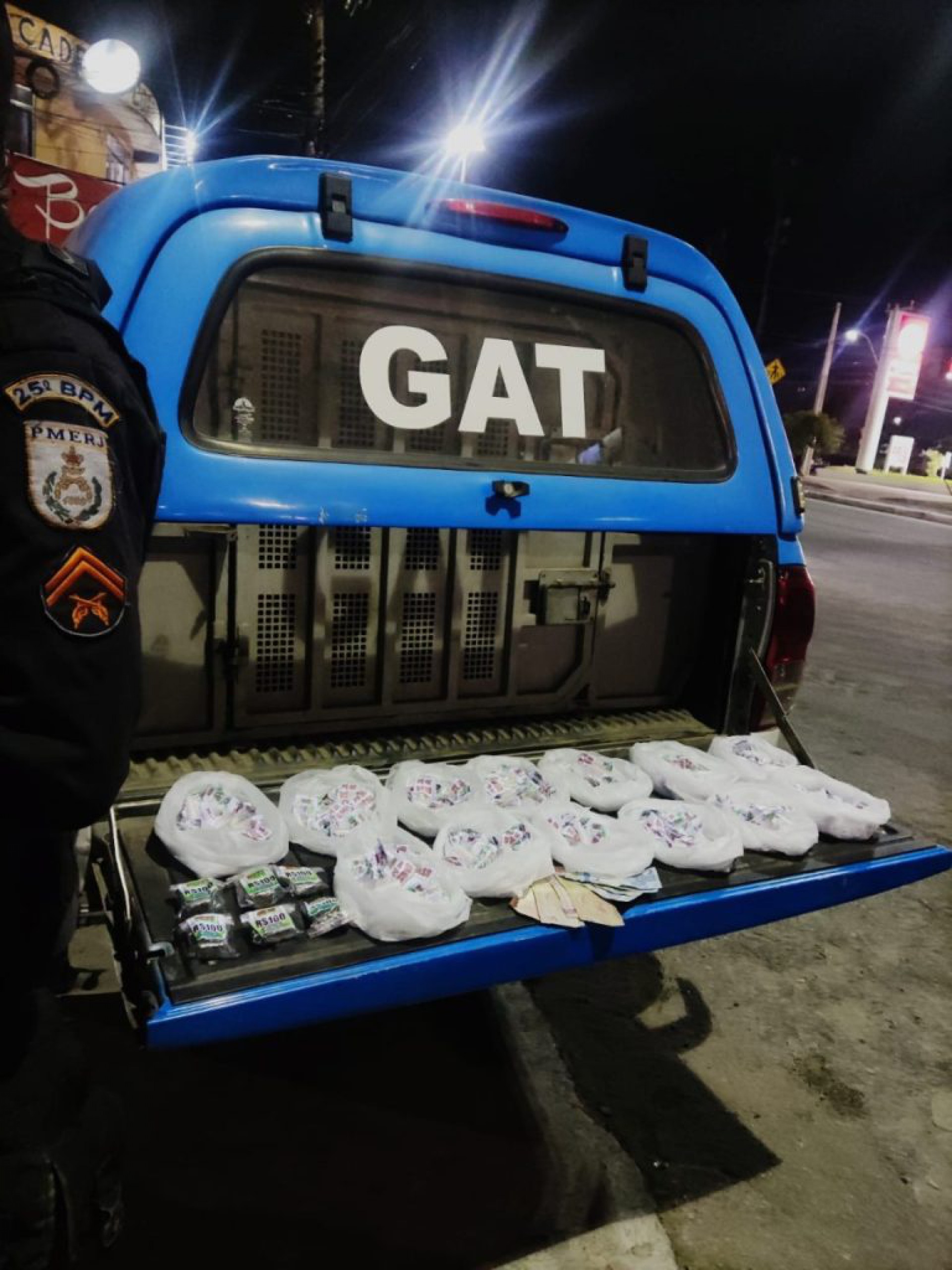 No somatório de todas as ações, foram apreendidas 909 cápsulas de cocaína, entre outras drogas - Divulgação