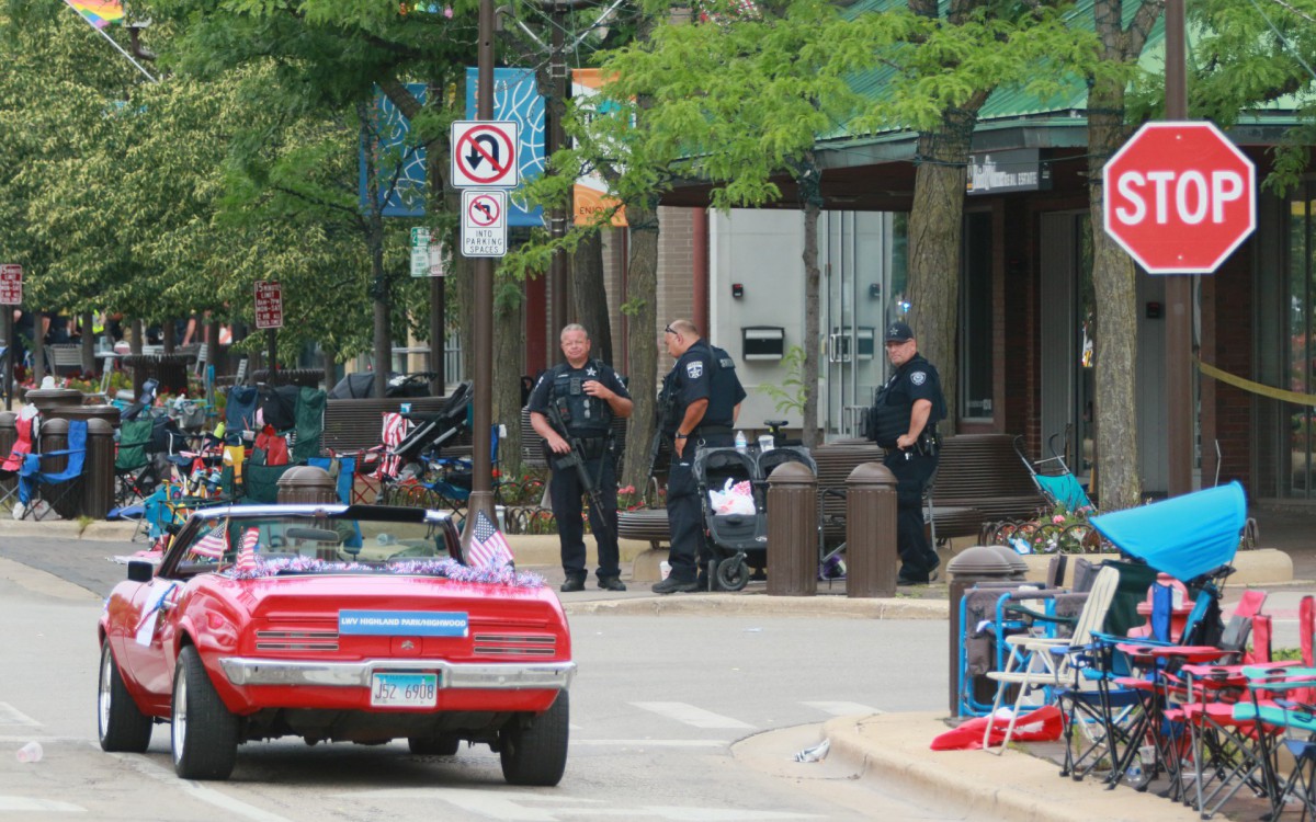 Tiroteio em massa ocorreu durante o desfile de 4 de Julho - Mark Borenstein / GETTY IMAGES NORTH AMERICA / Getty Images via AFP