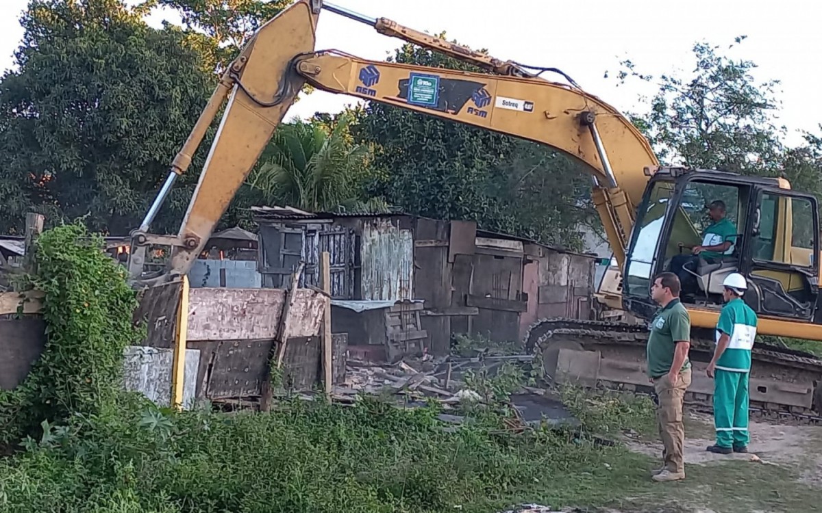 Prefeitura e MPRJ realizam demolição de construções irregulares em Guaratiba - Divulgação / MPRJ